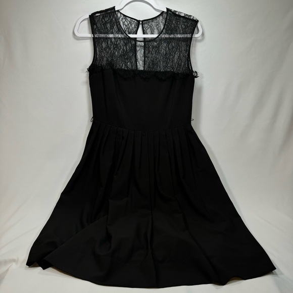 Calvin Klein Women's Black Dress Size 4 Lace Top Formal Wedding Dinner Travel - Picture 1 of 6